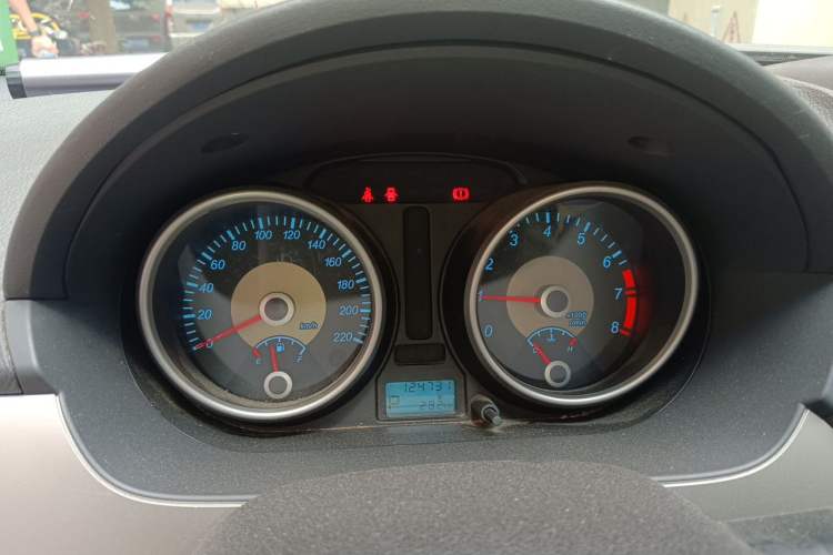 Used Buick Excelle 2013 1.5L Automatic Classic Model Instrument Cluster