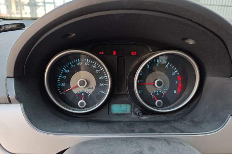 Used Buick Excelle 2013 1.5L Manual Classic Model Instrument Cluster