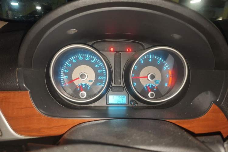 Used Buick Excelle 2013 1.5L Manual Luxury Model Instrument Cluster