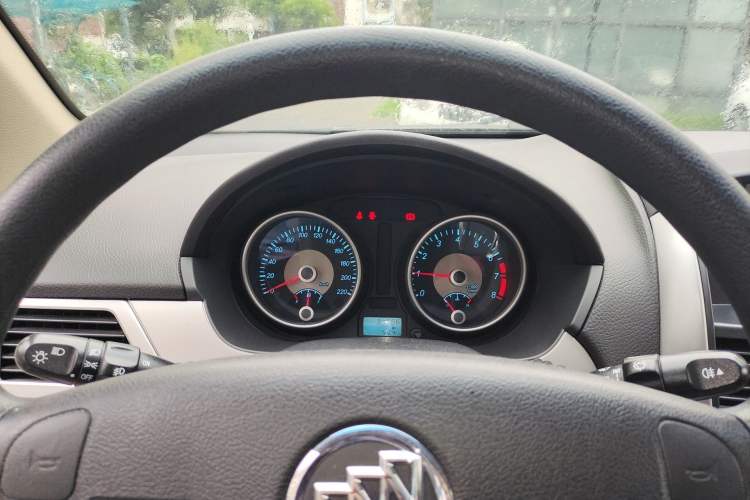 Used Buick Excelle 2013 1.5L Manual Classic Model Instrument Cluster