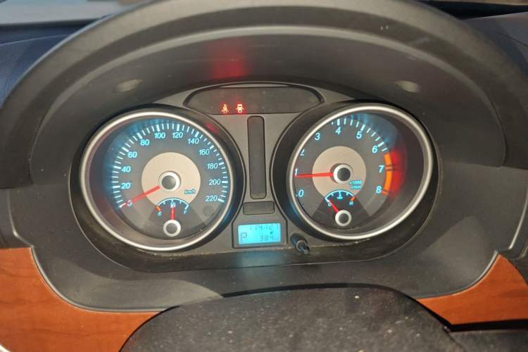 Used Buick Excelle 2013 1.5L Automatic Luxury Model Instrument Cluster