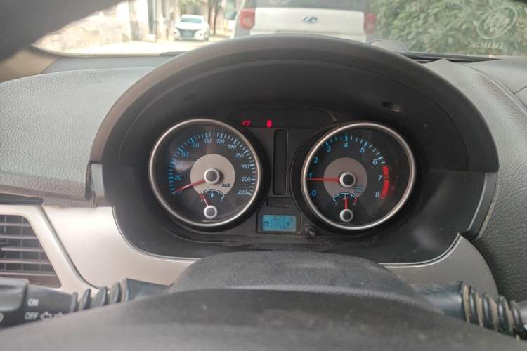 Used Buick Excelle 2013 1.5L Automatic Classic Model Instrument Cluster