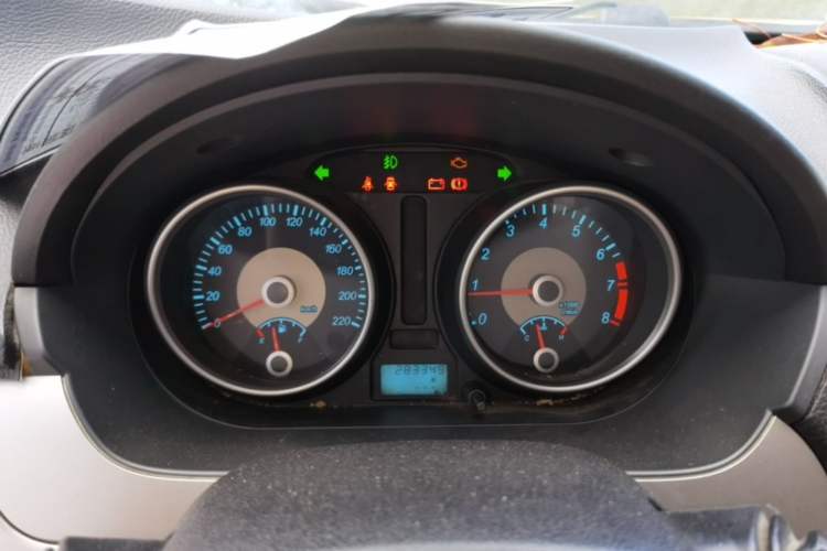 Used Buick Excelle 2013 1.5L Manual Classic Model Instrument Cluster