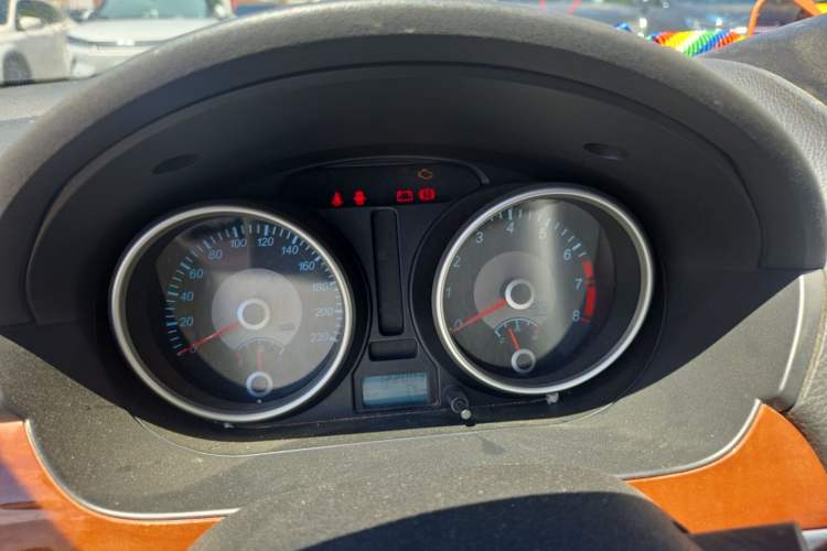 Used Buick Excelle 2013 1.5L Manual Luxury Model Instrument Cluster