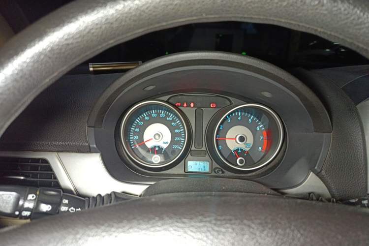 Used Buick Excelle 2013 1.5L Automatic Classic Model Instrument Cluster