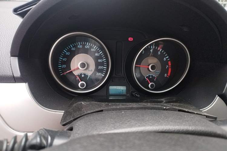 Used Buick Excelle 2013 1.5L Manual Classic Model Instrument Cluster