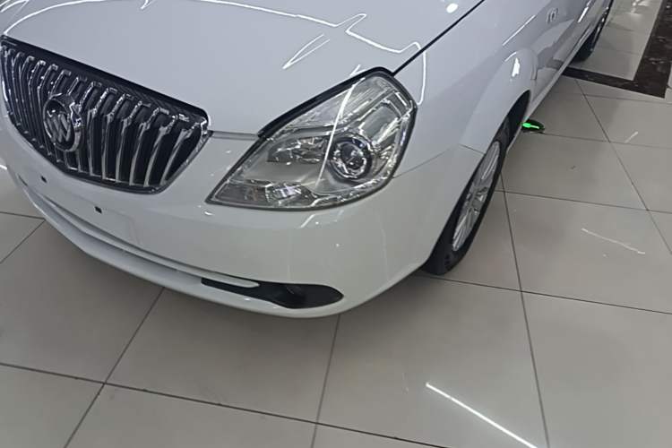 Used Buick Excelle 2013 1.5L Automatic Classic Model Left Front Headlight