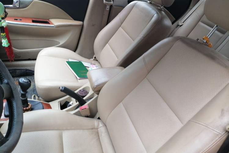 Used Buick Excelle 2013 1.5L Manual Luxury Model Left Front Seat