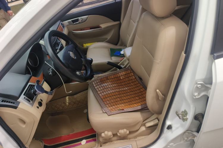 Used Buick Excelle 2013 1.5L Manual Luxury Model Left Front Seat