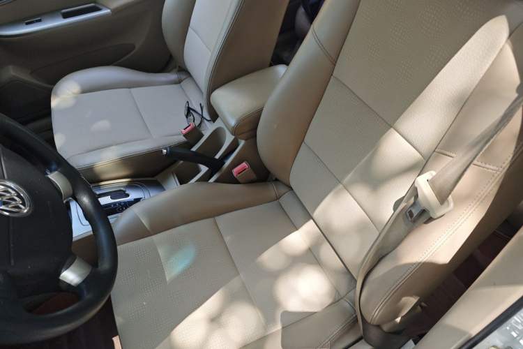 Used Buick Excelle 2013 1.5L Automatic Classic Model Left Front Seat