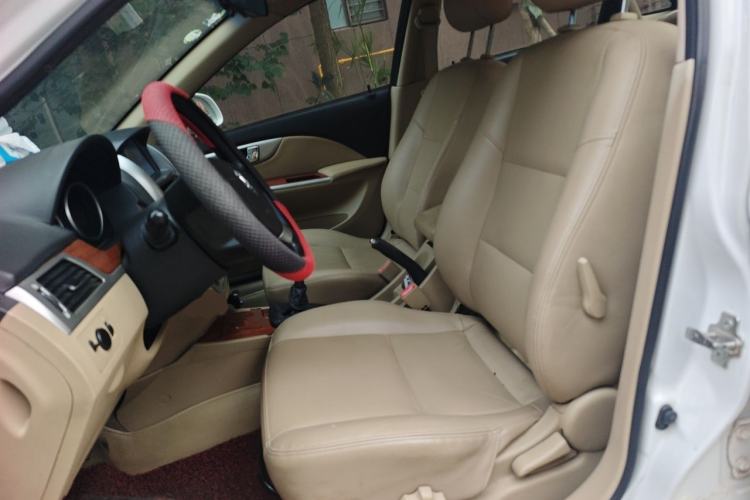 Used Buick Excelle 2013 1.5L Manual Luxury Model Left Front Seat