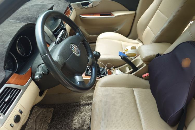 Used Buick Excelle 2013 1.5L Manual Luxury Model Left Front Seat