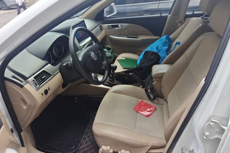 Used Buick Excelle 2013 1.5L Manual Classic Model Left Front Seat