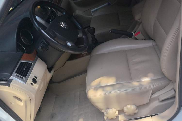 Used Buick Excelle 2013 1.5L Manual Luxury Model Left Front Seat