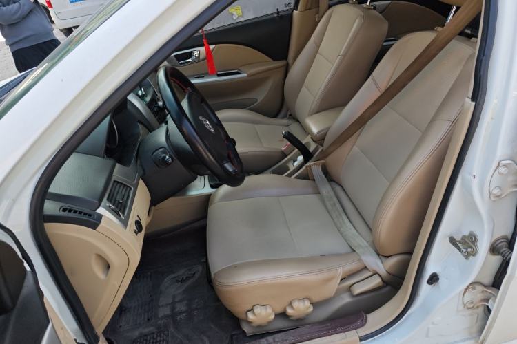Used Buick Excelle 2013 1.5L Manual Classic Model Left Front Seat