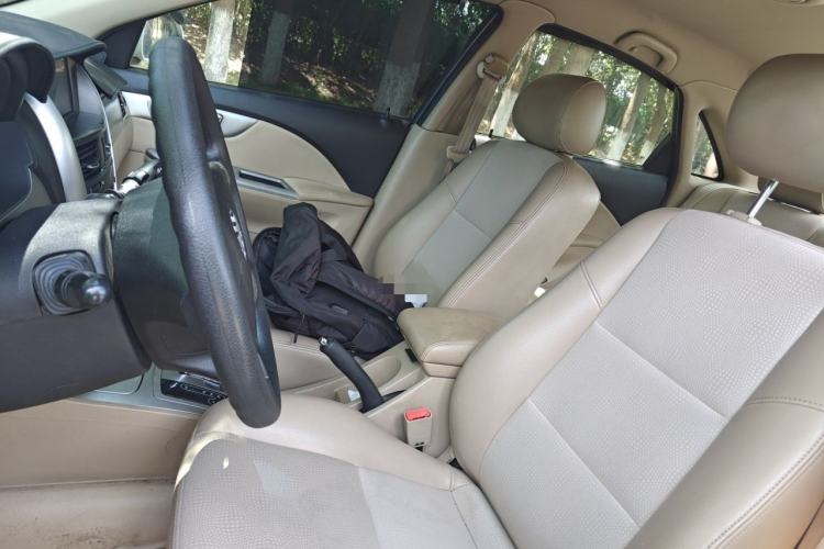 Used Buick Excelle 2013 1.5L Automatic Classic Model Left Front Seat