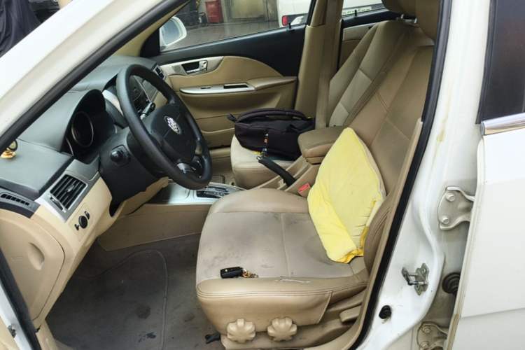Used Buick Excelle 2013 1.5L Automatic Classic Model Left Front Seat