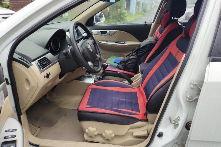 Used Buick Excelle 2013 1.5L Manual Classic Model Left Front Seat
