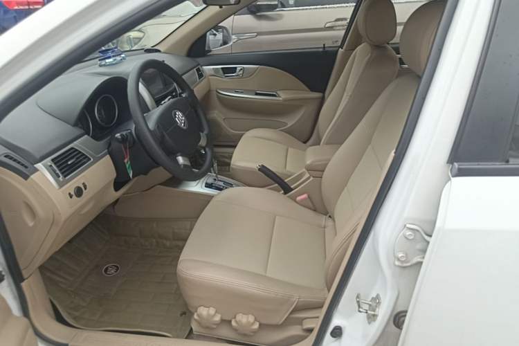 Used Buick Excelle 2013 1.5L Automatic Classic Model Left Front Seat