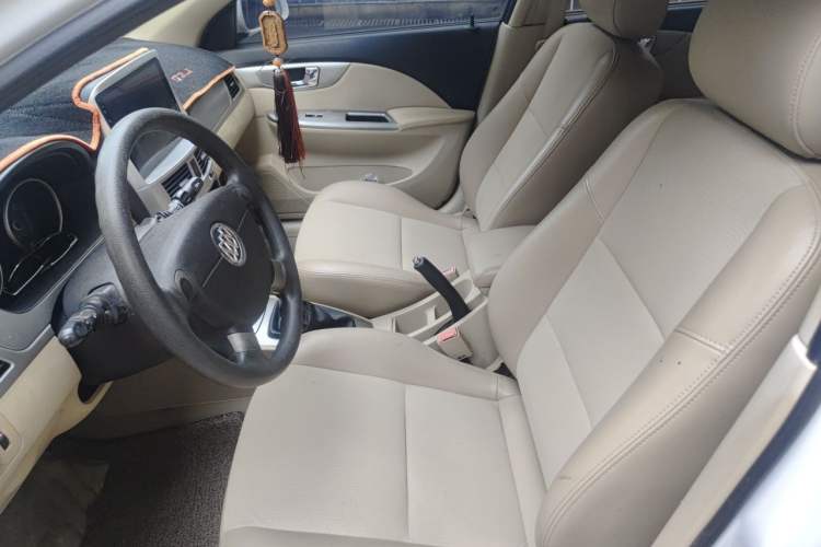 Used Buick Excelle 2013 1.5L Manual Classic Model Left Front Seat