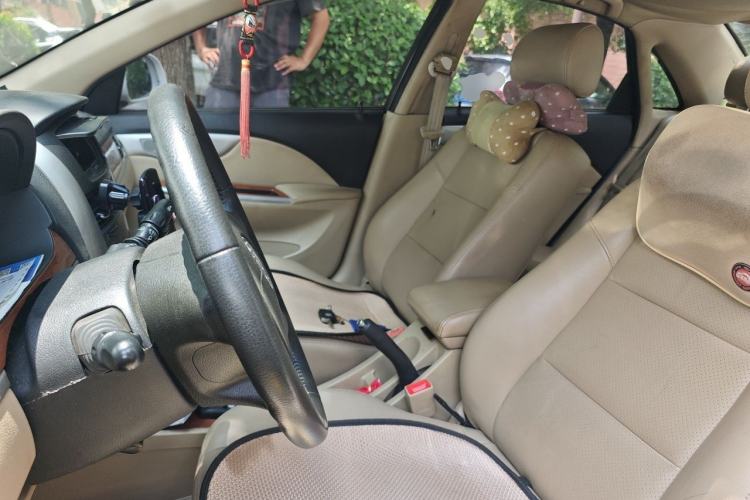 Used Buick Excelle 2013 1.5L Manual Luxury Model Left Front Seat