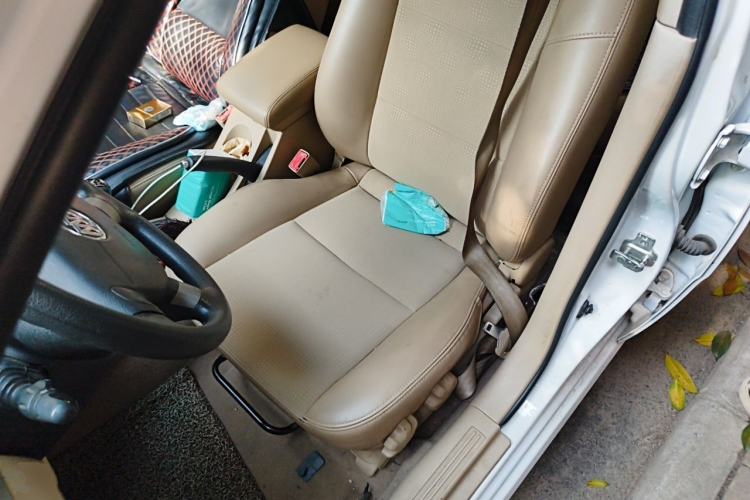 Used Buick Excelle 2013 1.5L Manual Classic Model Left Front Seat
