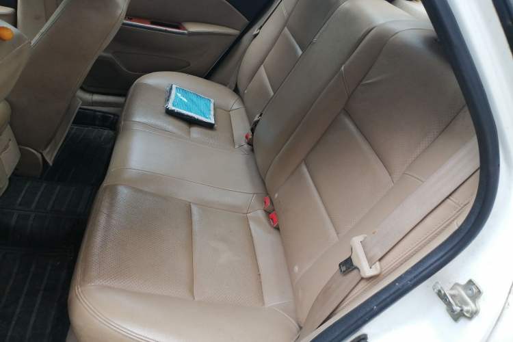 Used Buick Excelle 2013 1.5L Manual Luxury Model Left Rear Seat