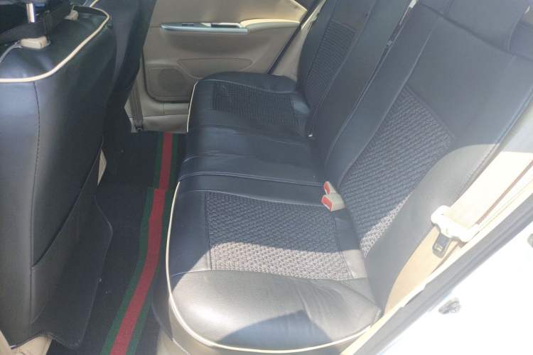 Used Buick Excelle 2013 1.5L Automatic Classic Model Left Rear Seat