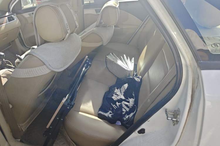 Used Buick Excelle 2013 1.5L Manual Luxury Model Left Rear Seat