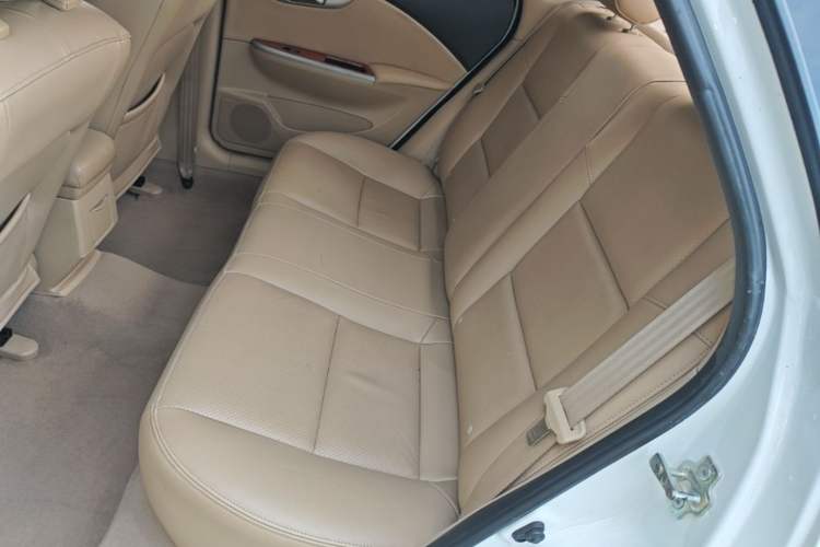 Used Buick Excelle 2013 1.5L Automatic Luxury Model Left Rear Seat