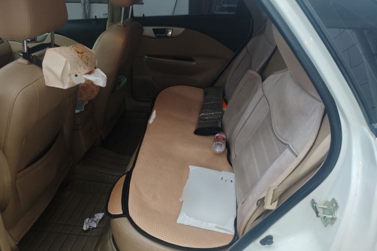 Used Buick Excelle 2013 1.5L Manual Luxury Model Left Rear Seat