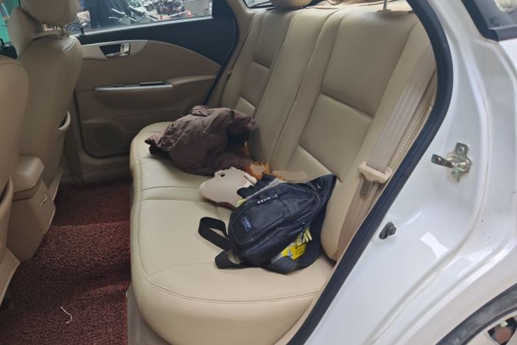 Used Buick Excelle 2013 1.5L Automatic Classic Model Left Rear Seat