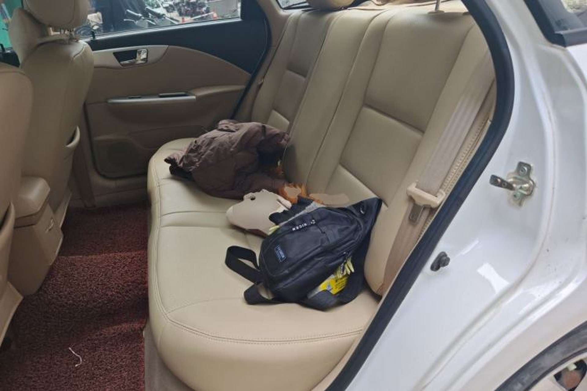 Used Buick Excelle 2013 1.5L Automatic Classic Model Left Rear Seat