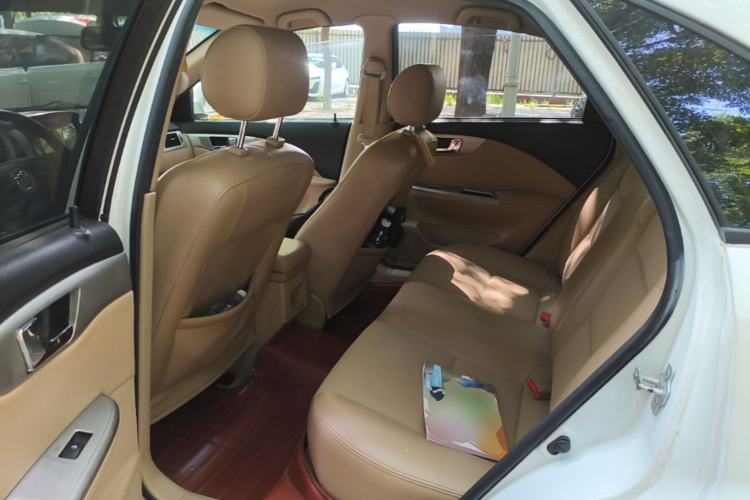 Used Buick Excelle 2013 1.5L Automatic Classic Model Left Rear Seat