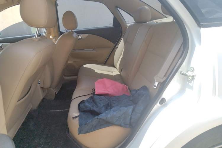 Used Buick Excelle 2013 1.5L Automatic Classic Model Left Rear Seat