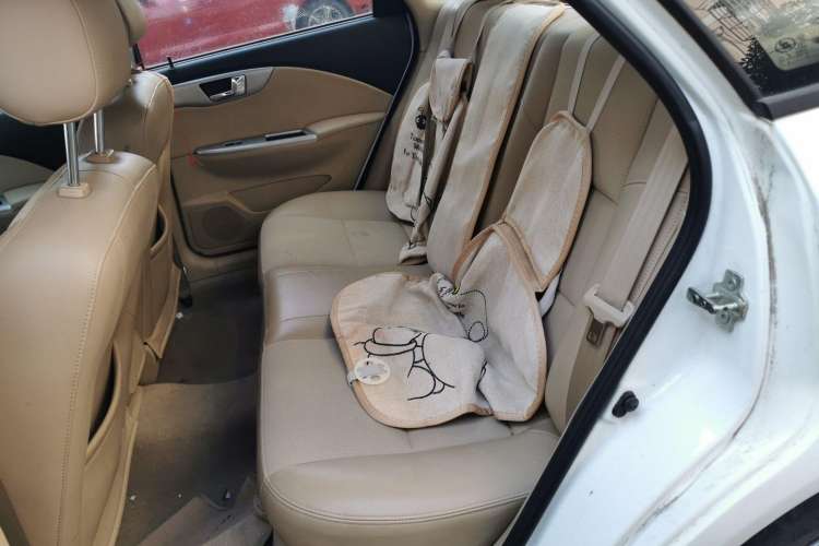 Used Buick Excelle 2013 1.5L Manual Classic Model Left Rear Seat