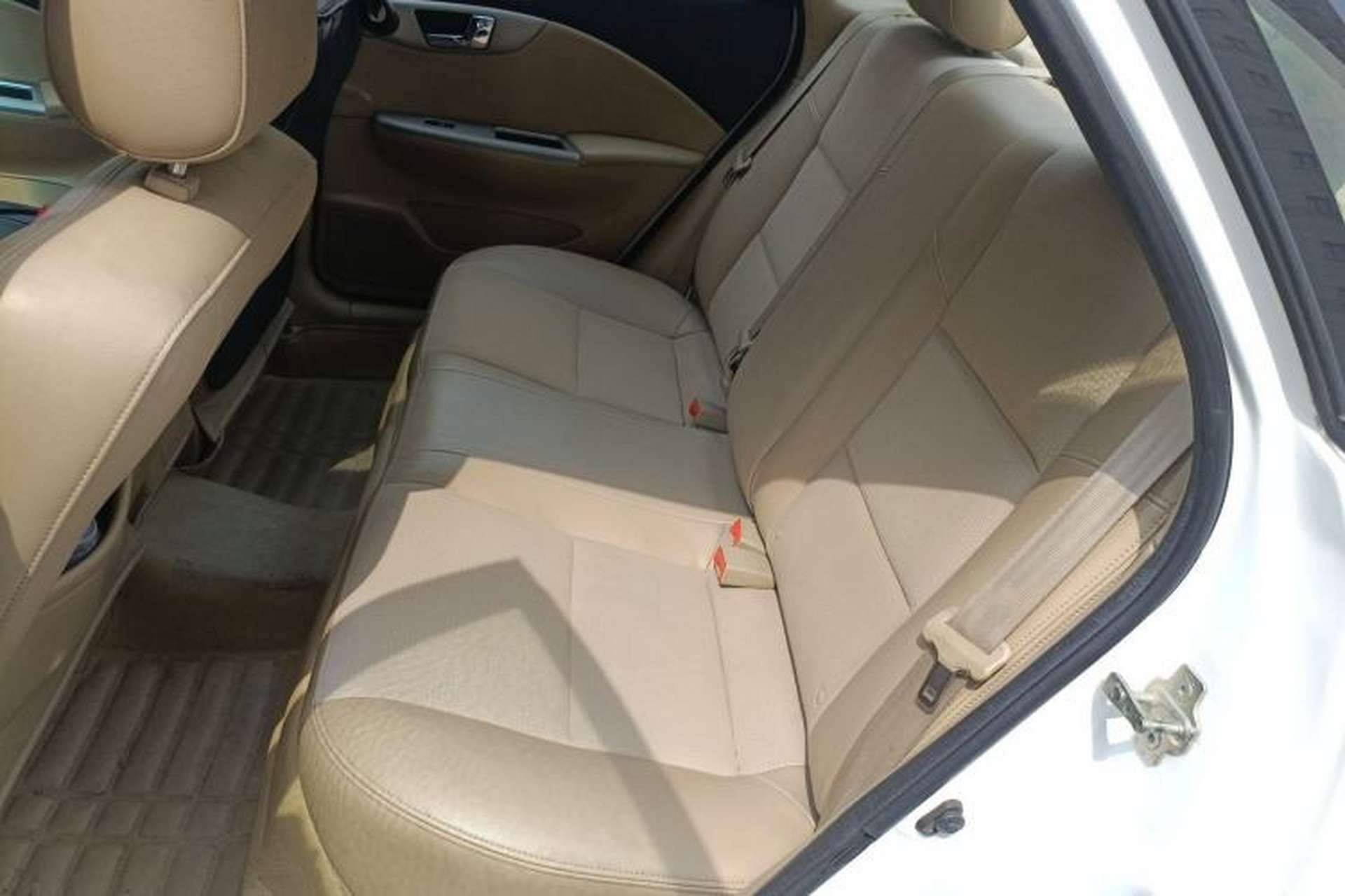 Used Buick Excelle 2013 1.5L Manual Classic Model Left Rear Seat