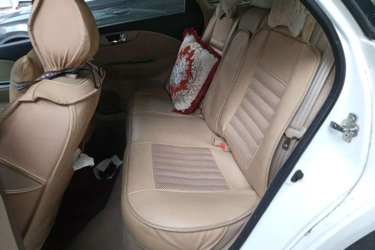 Used Buick Excelle 2013 1.5L Automatic Classic Model Left Rear Seat
