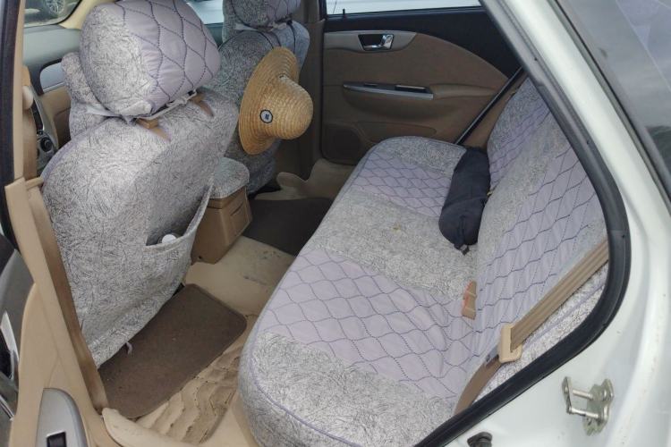 Used Buick Excelle 2013 1.5L Automatic Classic Model Left Rear Seat