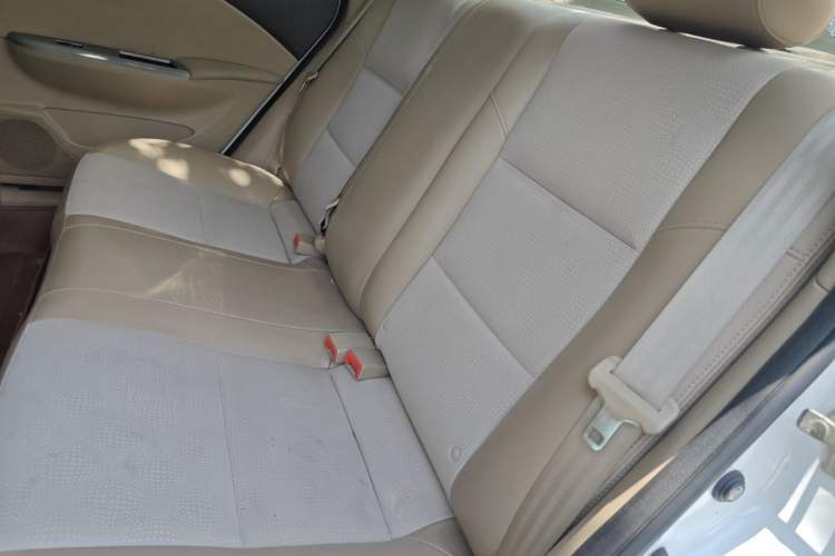 Used Buick Excelle 2013 1.5L Automatic Classic Model Left Rear Seat
