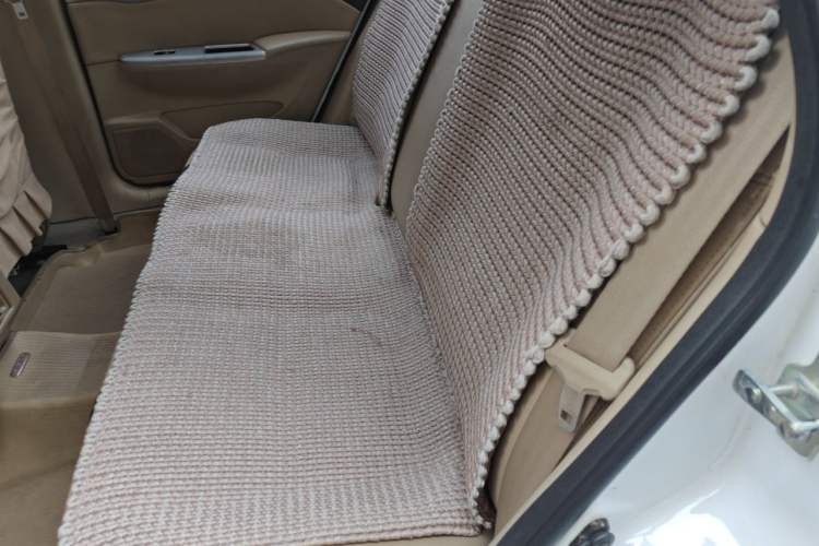 Used Buick Excelle 2013 1.5L Automatic Classic Model Left Rear Seat
