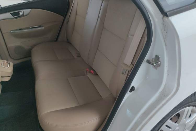 Used Buick Excelle 2013 1.5L Automatic Classic Model Left Rear Seat