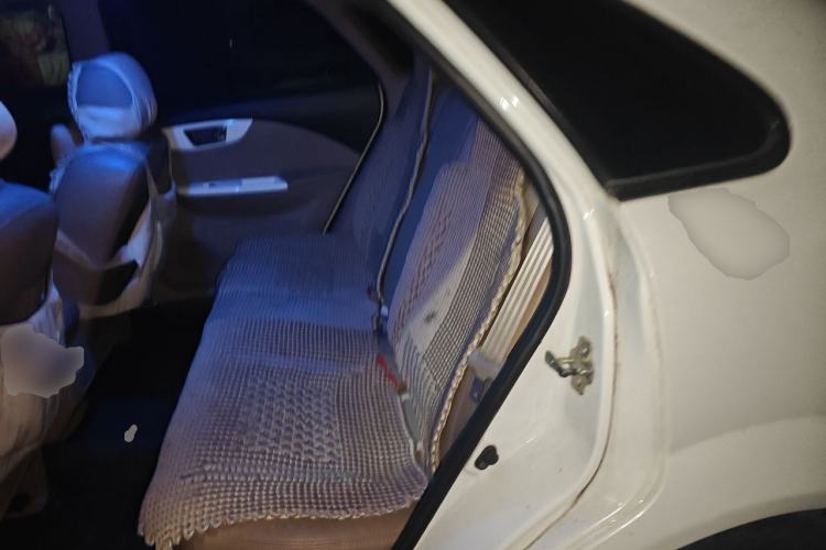 Used Buick Excelle 2013 1.5L Manual Classic Model Left Rear Seat