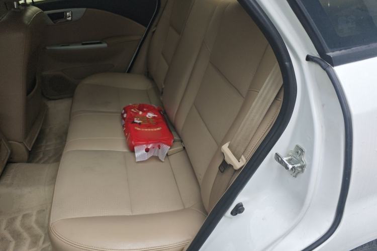 Used Buick Excelle 2013 1.5L Automatic Classic Model Left Rear Seat
