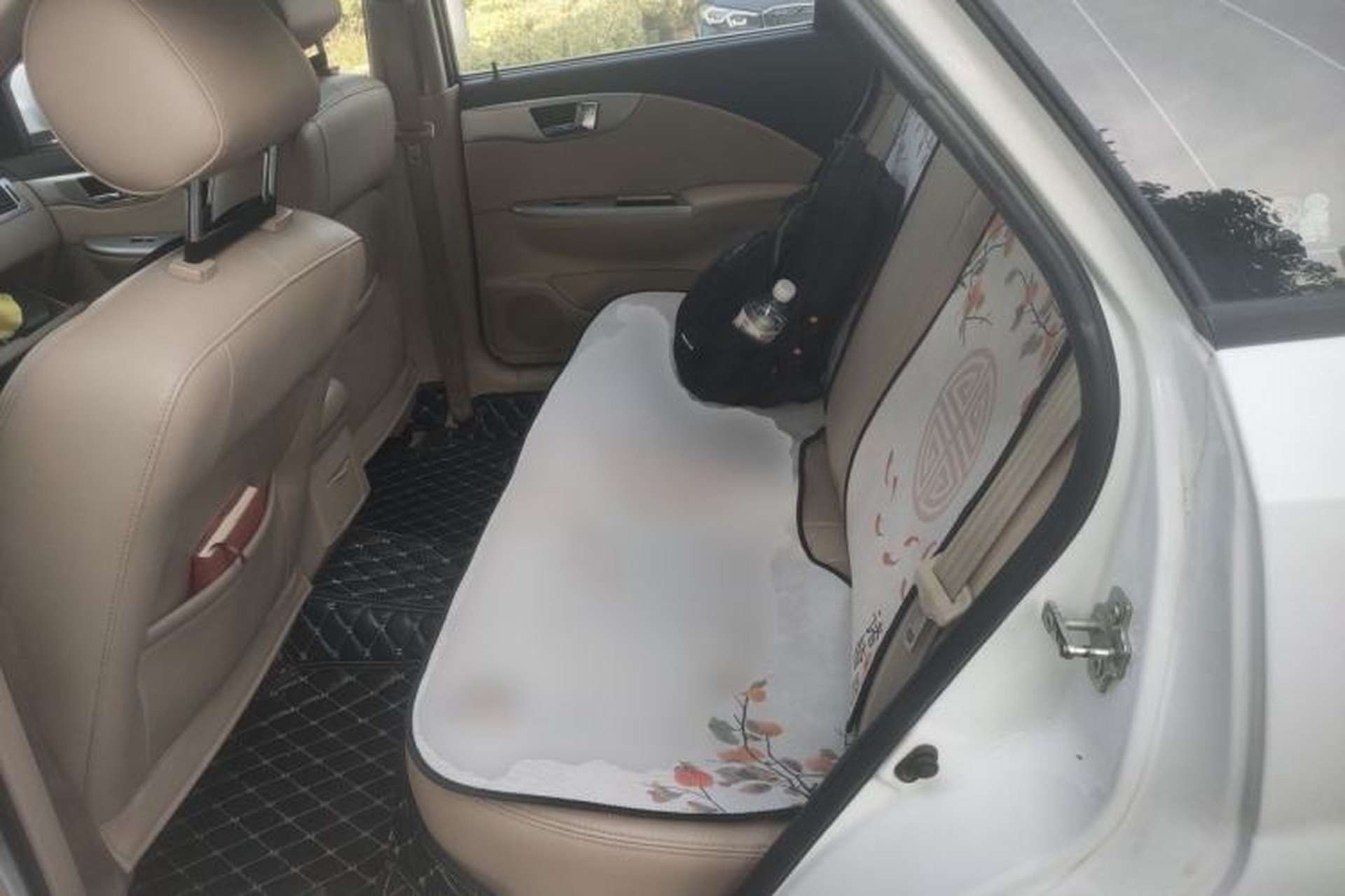 Used Buick Excelle 2013 1.5L Automatic Classic Model Left Rear Seat