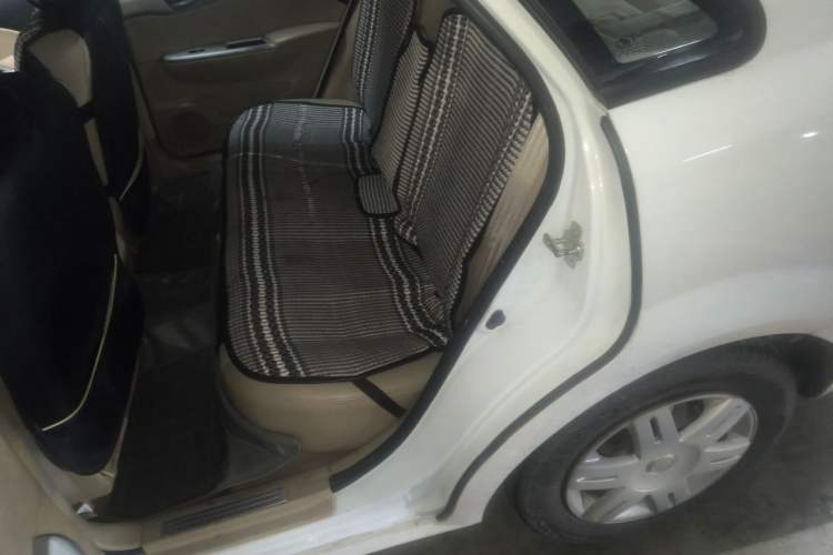 Used Buick Excelle 2013 1.5L Automatic Classic Model Left Rear Seat