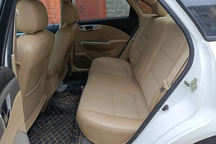 Used Buick Excelle 2013 1.5L Manual Classic Model Left Rear Seat