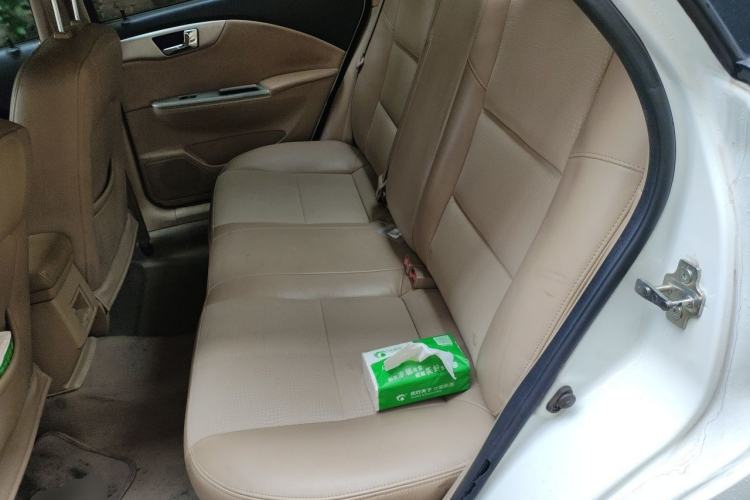 Used Buick Excelle 2013 1.5L Automatic Classic Model Left Rear Seat