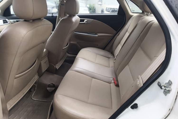 Used Buick Excelle 2013 1.5L Manual Classic Model Left Rear Seat