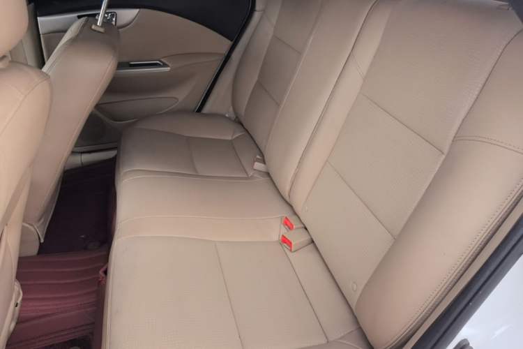 Used Buick Excelle 2013 1.5L Automatic Classic Model Left Rear Seat